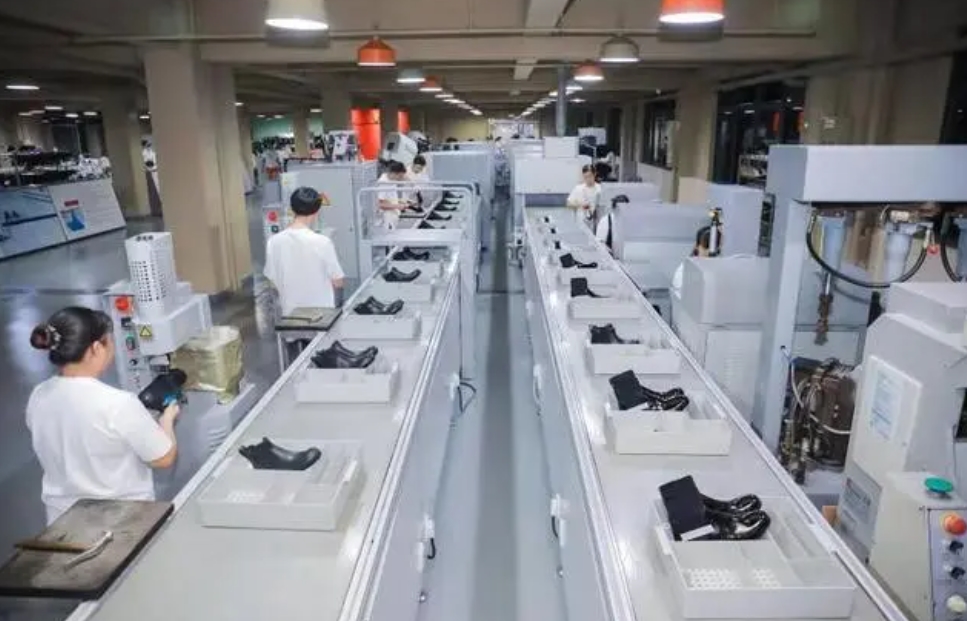 中国鞋服产业实现根本性转变，要注入“新鲜血液”